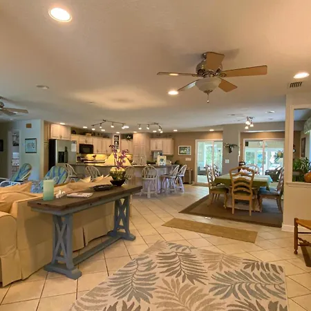 Newmans Beachview Home